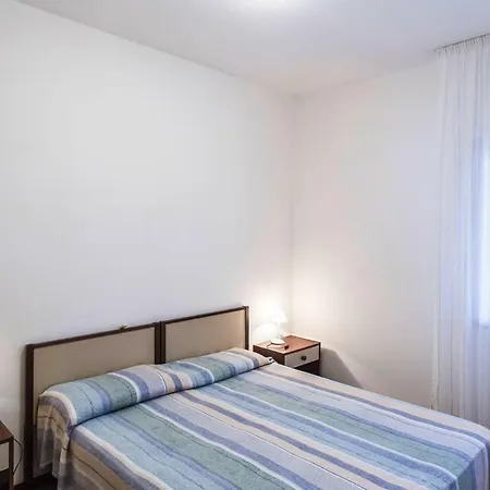 Holiday Villaggio Sole B Spiaggia Ivn01325 Iya