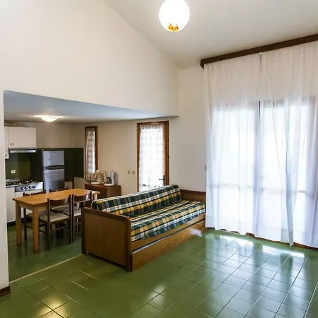 펜션 Holiday Villaggio Sole B Spiaggia Ivn01325 Iya