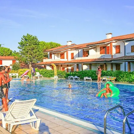 Holiday Villaggio Sole B Spiaggia Ivn01325 Iya Bibione
